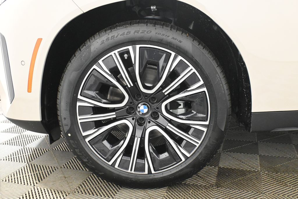 Thumbnail: 2026 BMW X3 - 12