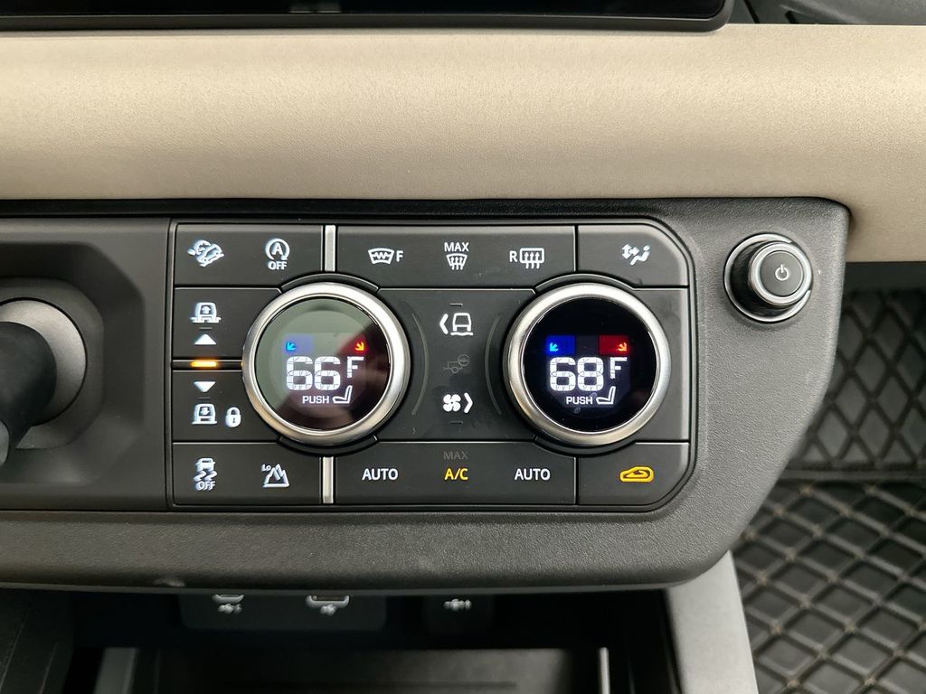 Thumbnail: 2023 Land Rover Defender - 15