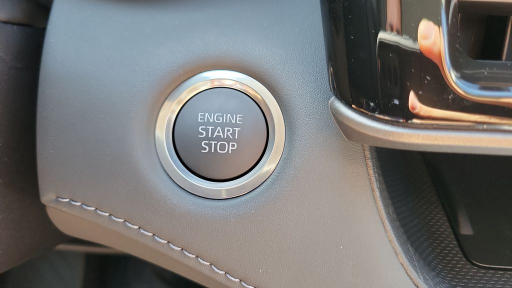 Bluprint 2026 Toyota Highlander XLE AWD SUV / Crossover All-Wheel Drive 8-Speed Automatic