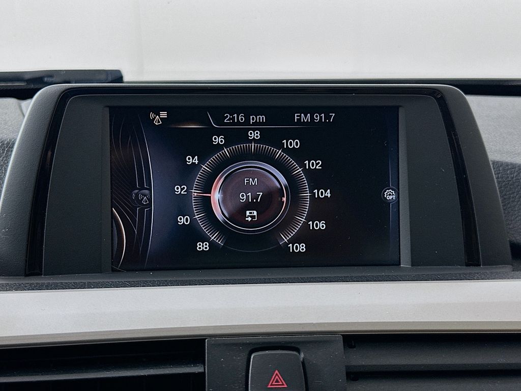 Thumbnail: 2016 BMW 3 Series - 14