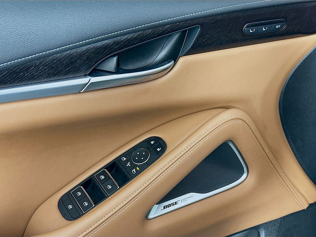 Thumbnail: 2022 INFINITI QX60 - 18