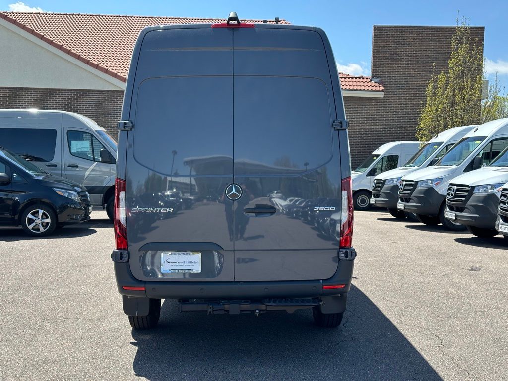 2024 Mercedes-Benz Sprinter 2500 Cargo 144 WB 4