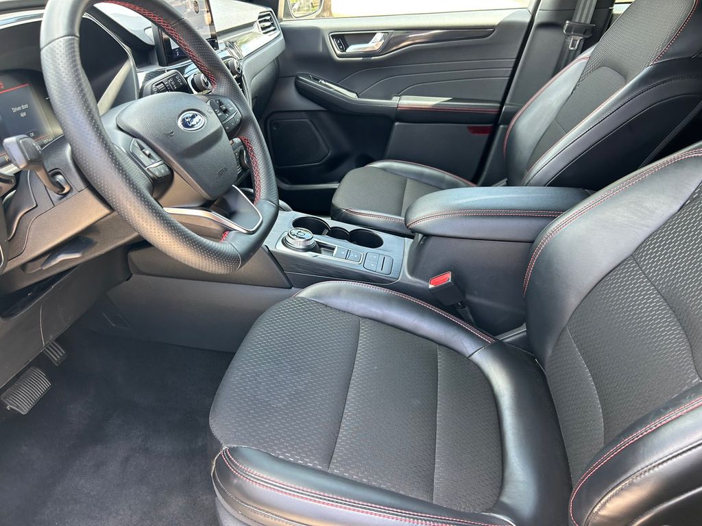 Used 2025 Ford Escape SUV