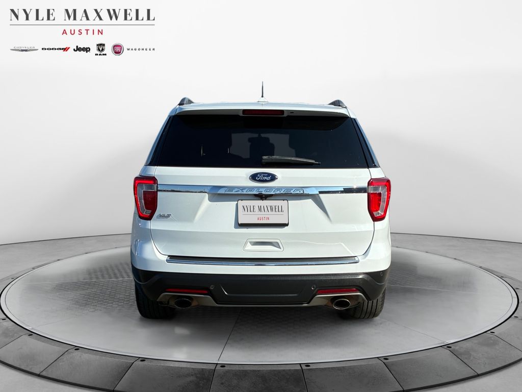 Used Car 2018 Ford Explorer  Xlt For Sale Under $10,000 In Austin, Texas