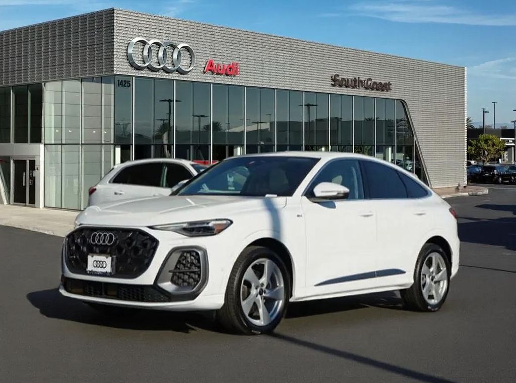 Thumbnail: 2025 Audi Q5 - 1