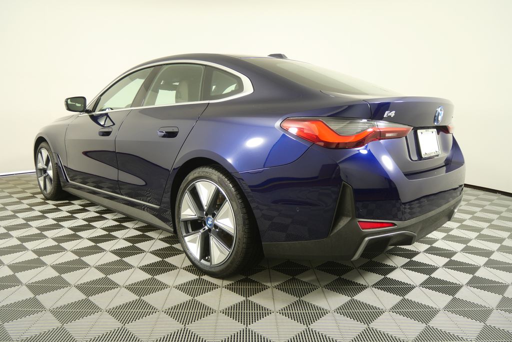 Thumbnail: 2023 BMW i4 - 5
