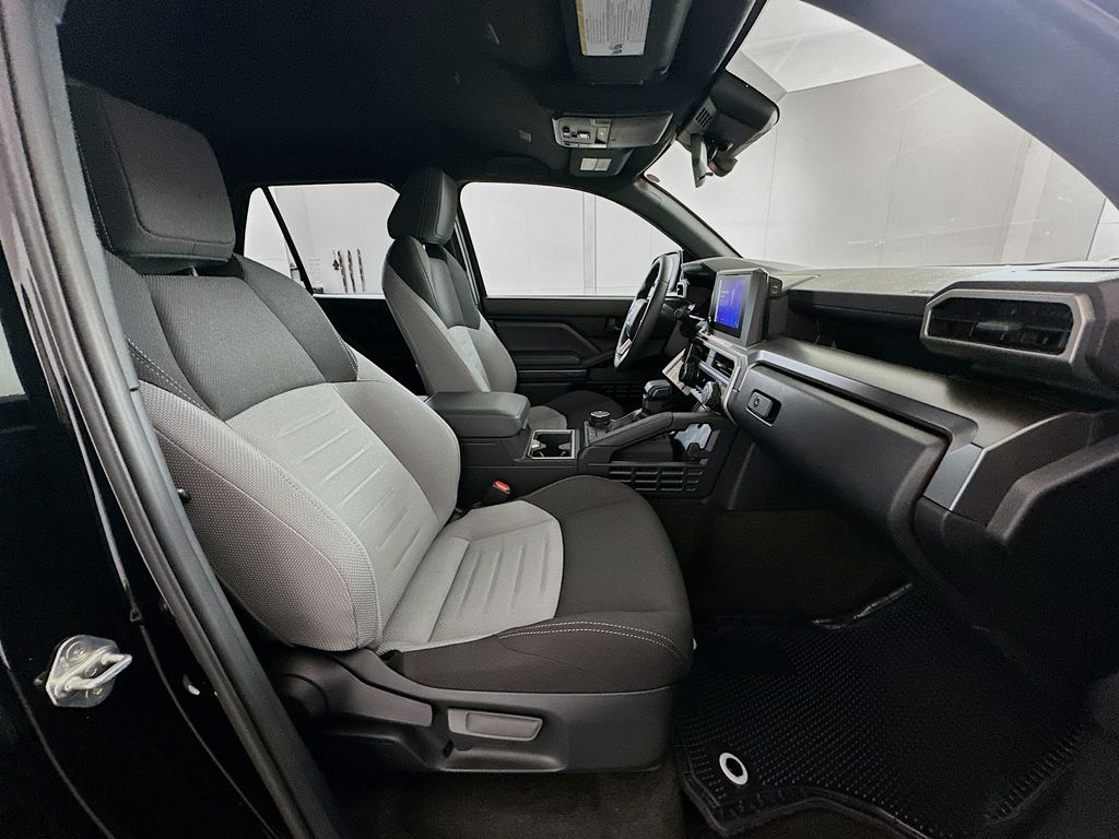 Thumbnail: 2025 Toyota 4Runner - 28