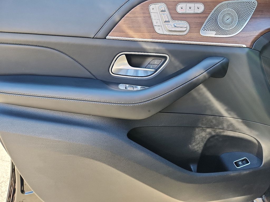 Thumbnail: 2022 Mercedes-Benz GLE - 13