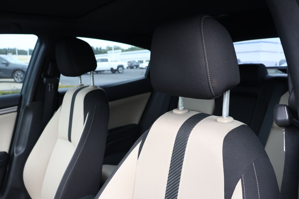 Thumbnail: 2019 Honda Civic - 14