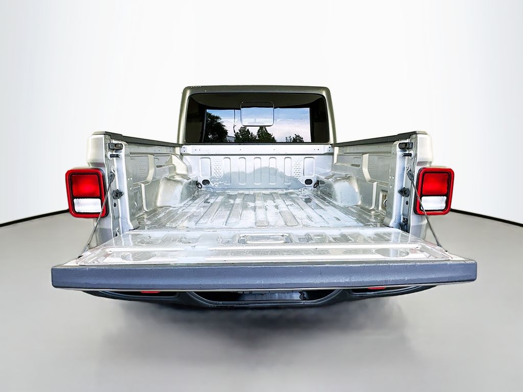 Thumbnail: 2020 Jeep Gladiator - 25