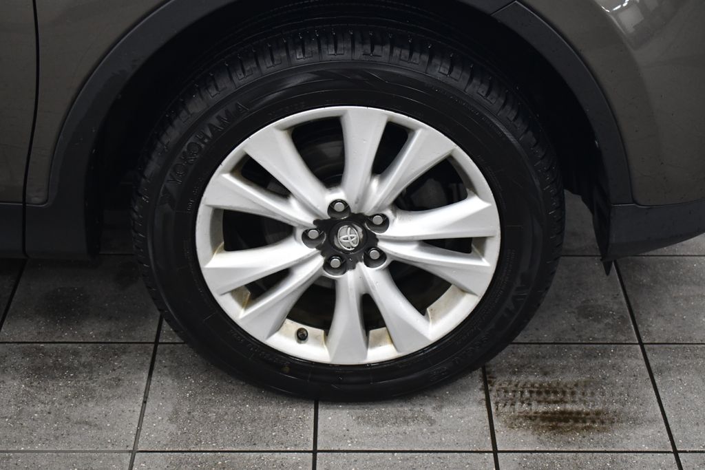 Thumbnail: 2013 Toyota RAV4 - 6