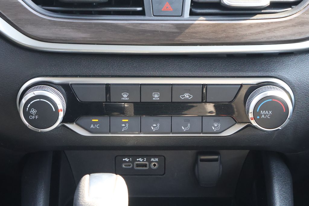 Thumbnail: 2024 Nissan Altima - 17