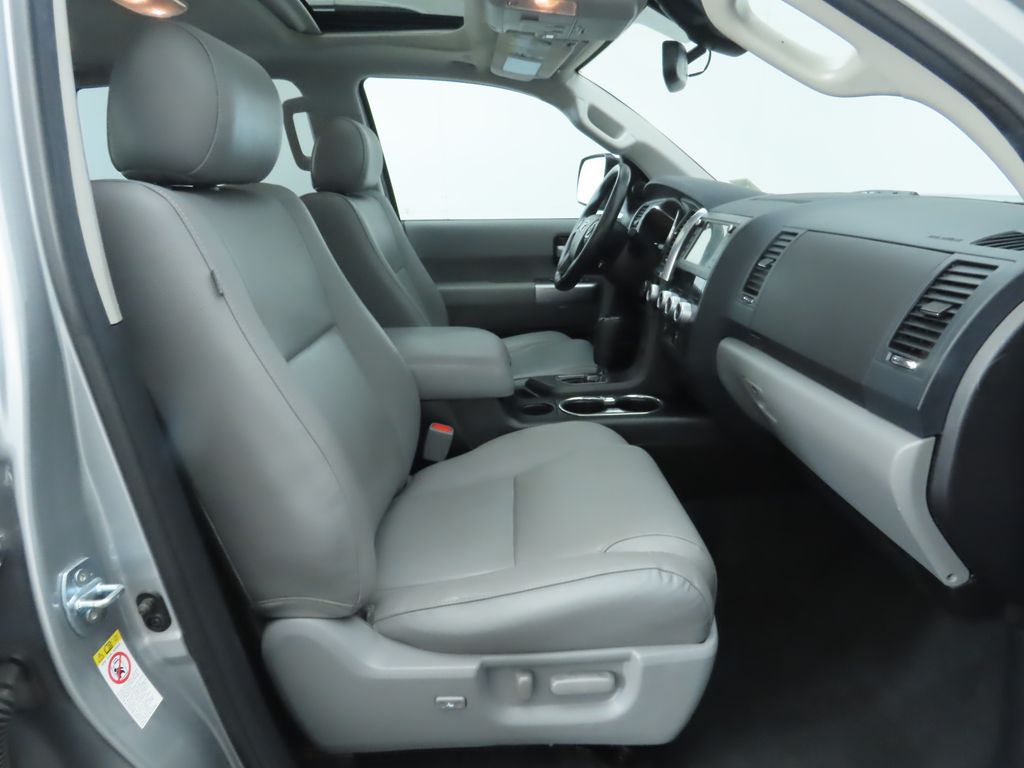 Thumbnail: 2021 Toyota Sequoia - 21