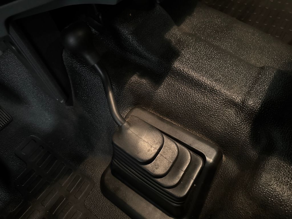 2012 Oxford White Ford Super Duty F-250 SRW XL 4X4 Truck