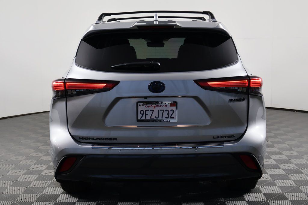 Thumbnail: 2023 Toyota Highlander - 5