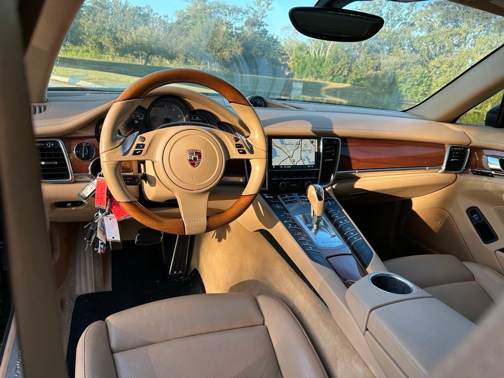 Thumbnail: 2012 Porsche Panamera - 12