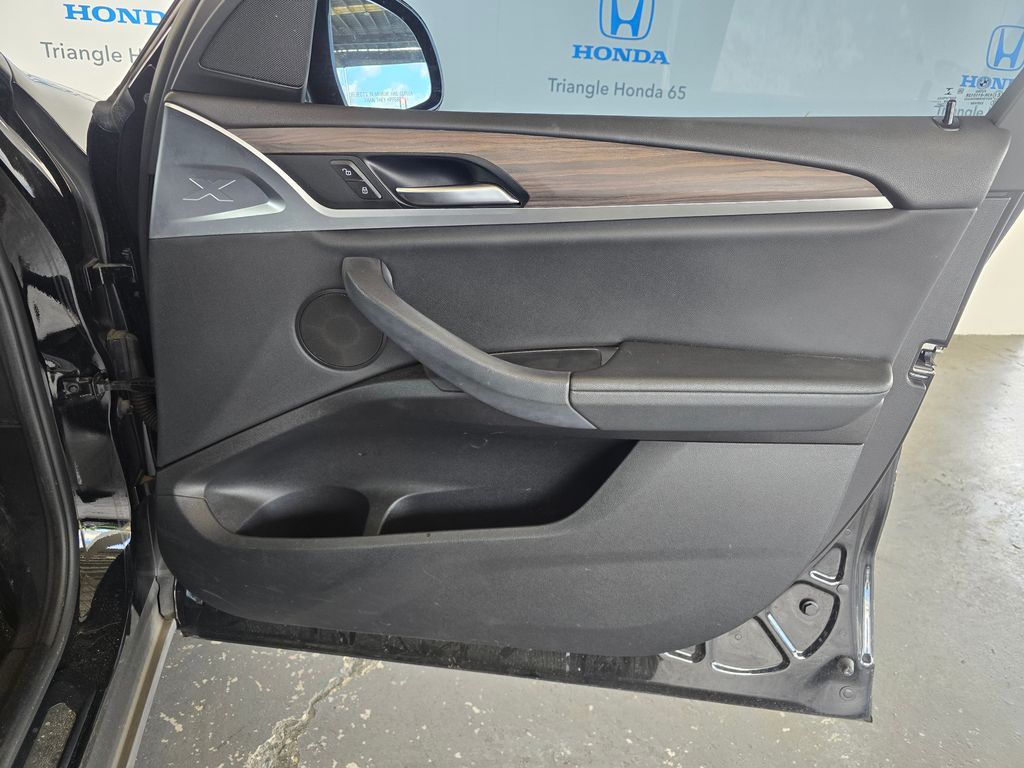 Thumbnail: 2019 BMW X3 - 9