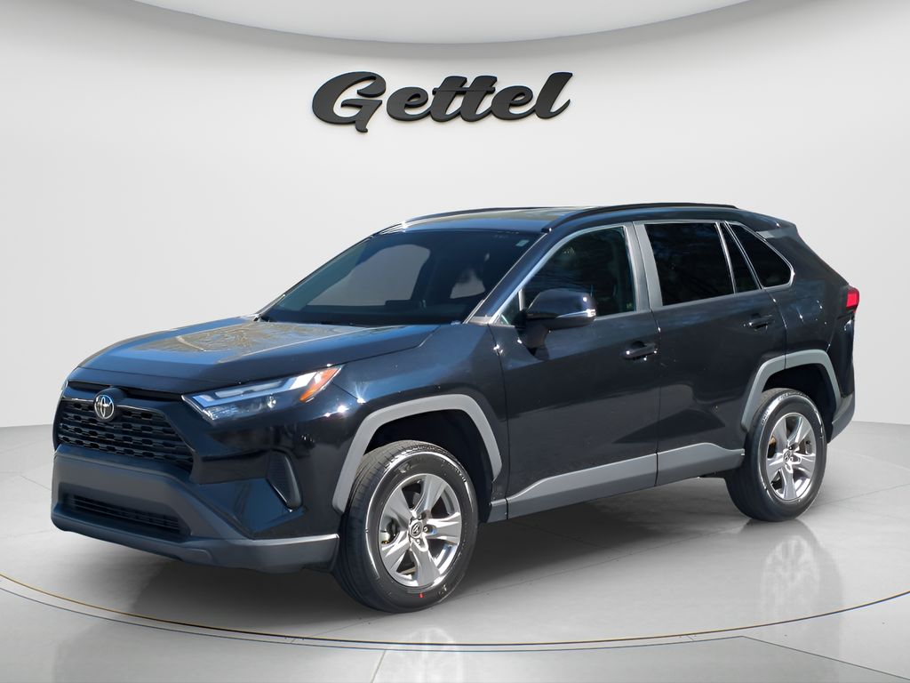 2023 Toyota RAV4 XLE FWD
