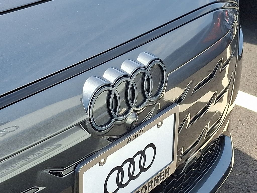 Thumbnail: 2025 Audi S6 - 3