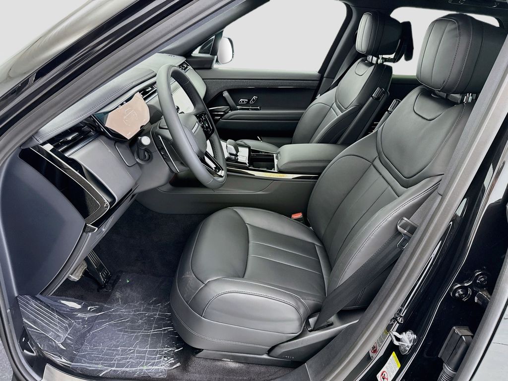 Thumbnail: 2026 Land Rover Range Rover Sport - 18
