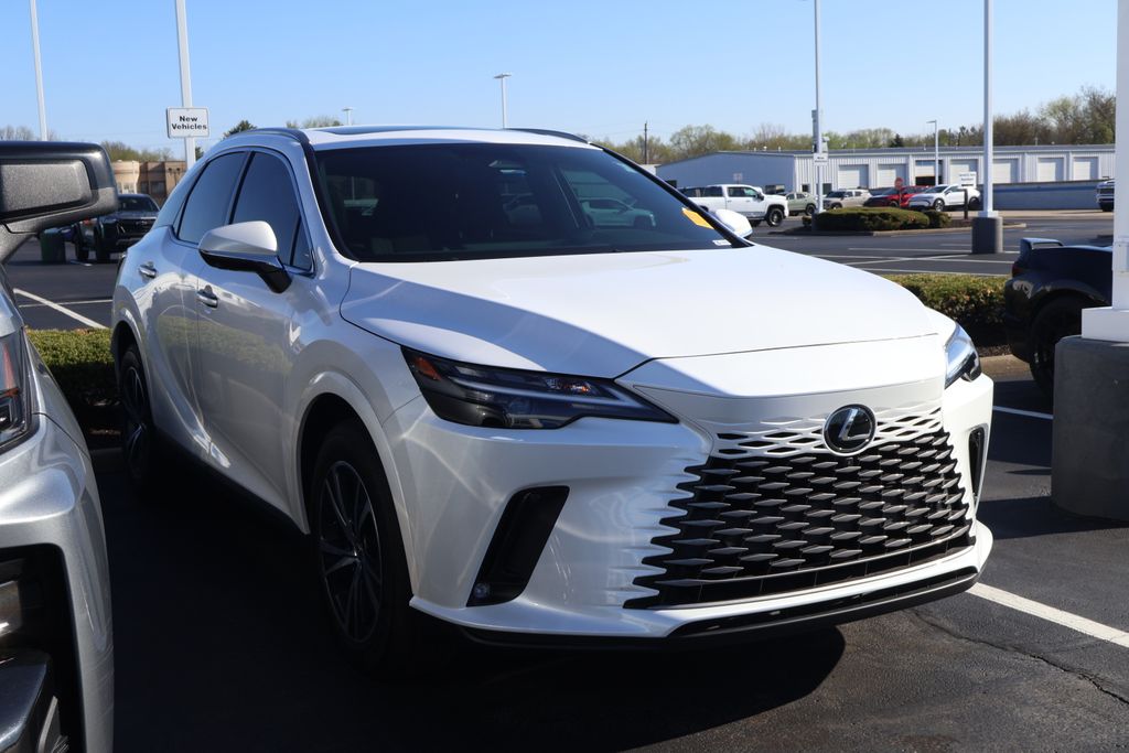 Thumbnail: 2025 Lexus RX - 3