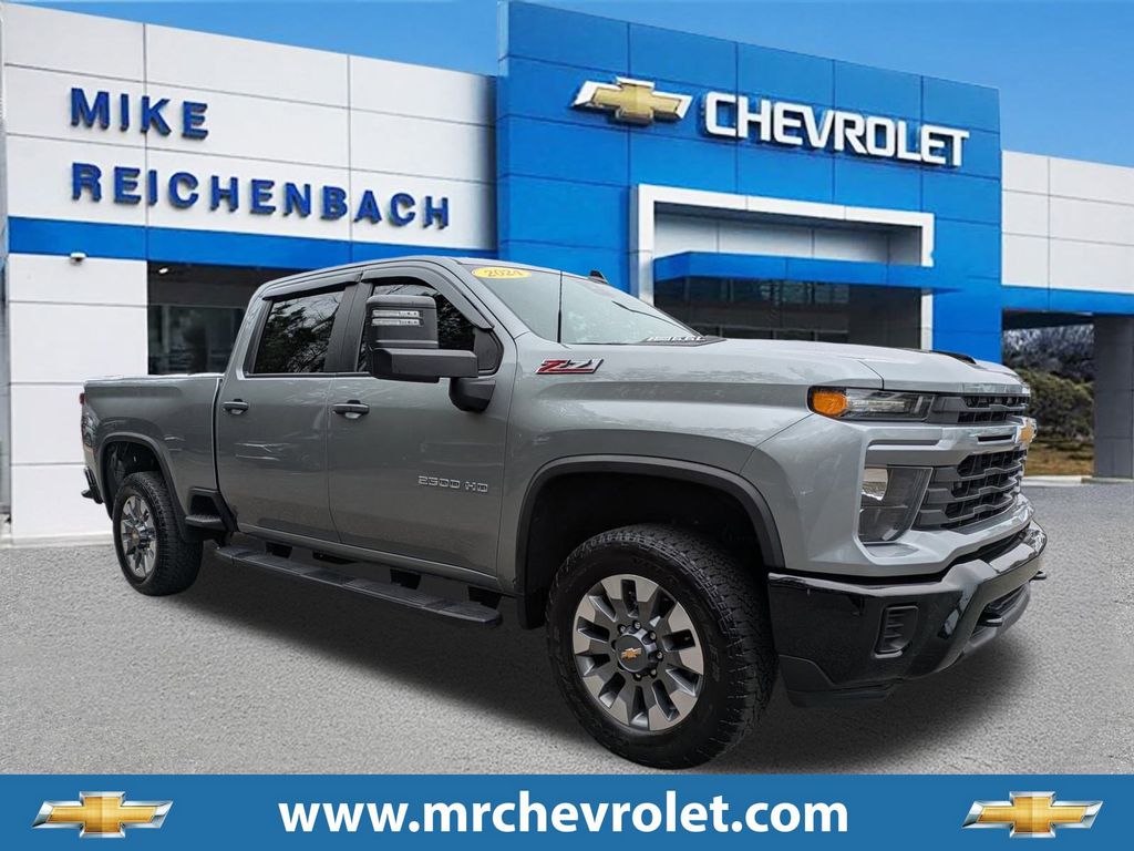 2024 Chevrolet Silverado 2500HD Custom Crew Cab 4WD