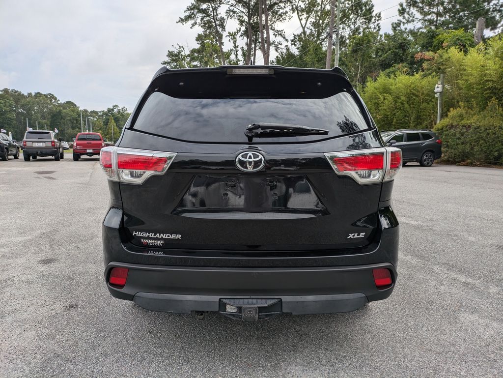 Used 2016 Toyota Highlander SUV