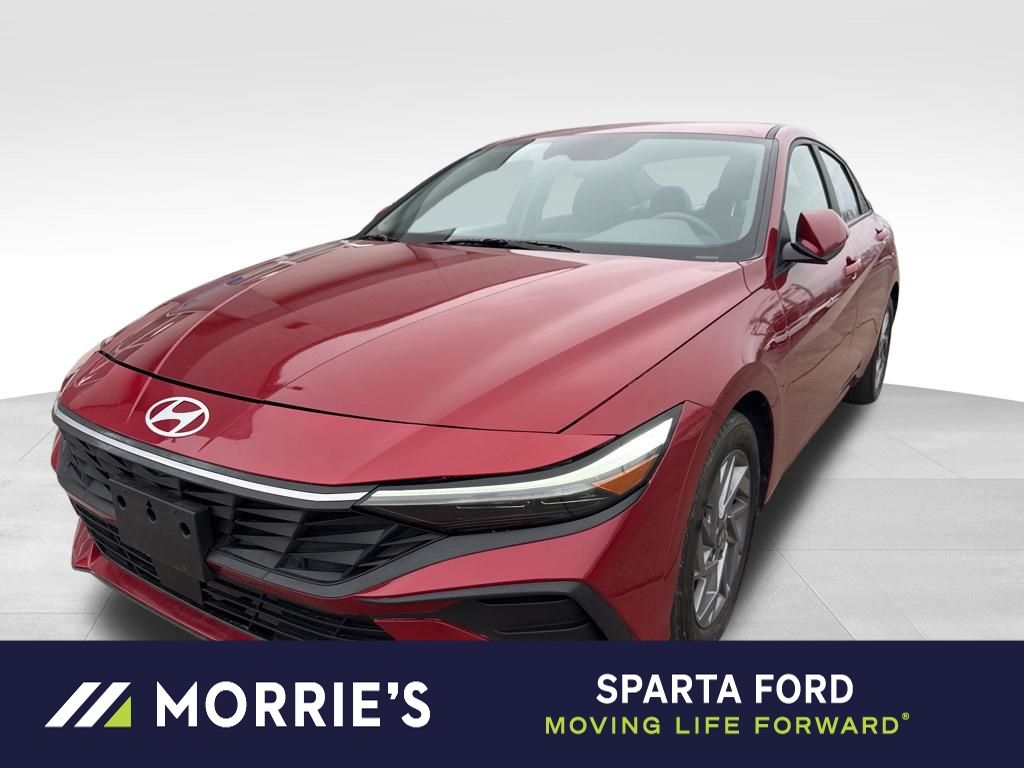 2024 Hyundai Elantra SEL FWD