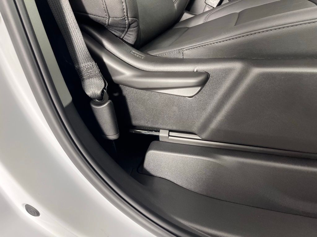 Thumbnail: 2026 Chevrolet Silverado 2500 - 11