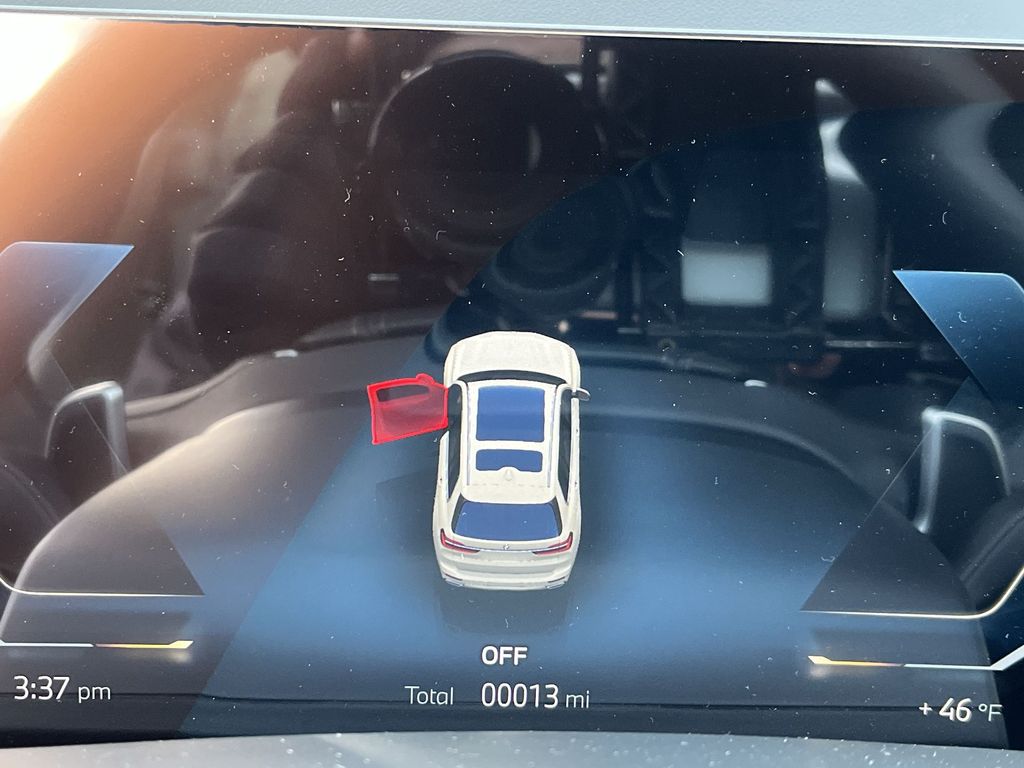 Thumbnail: 2026 BMW X7 - 15