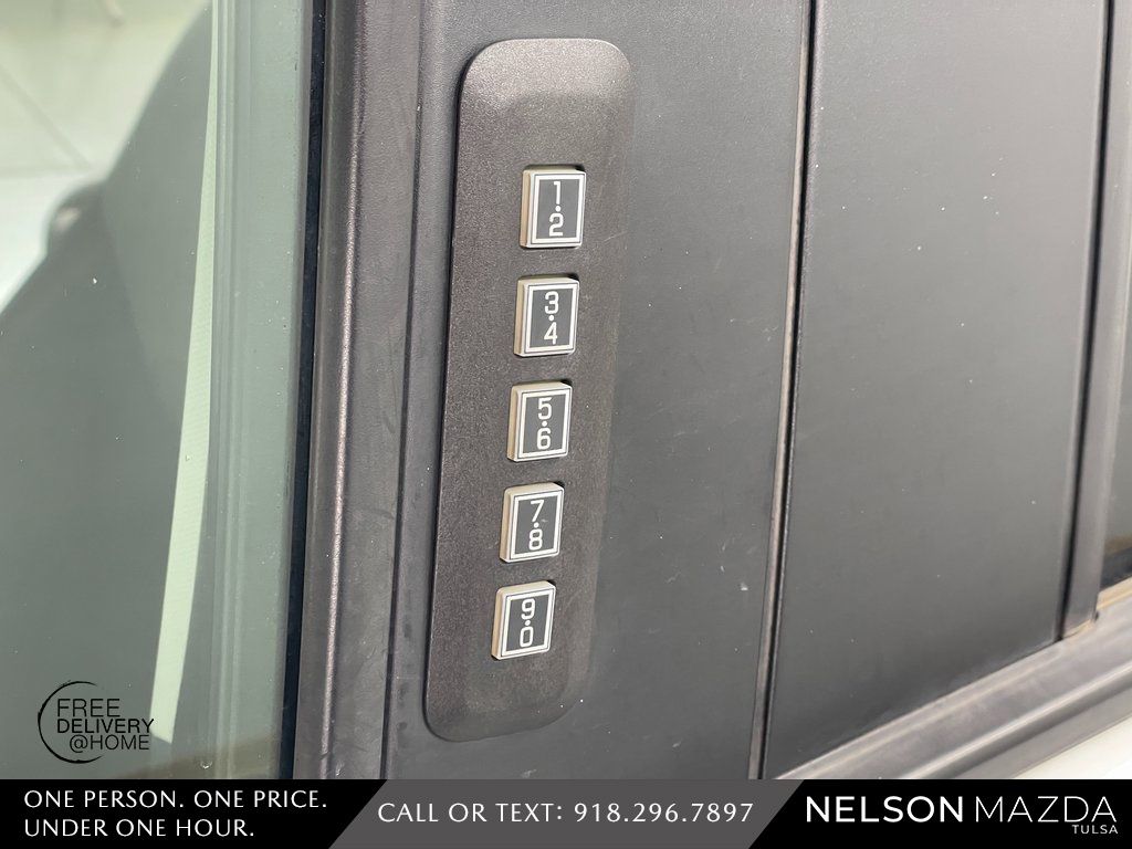 Used 2023 White Ford XLT image 18