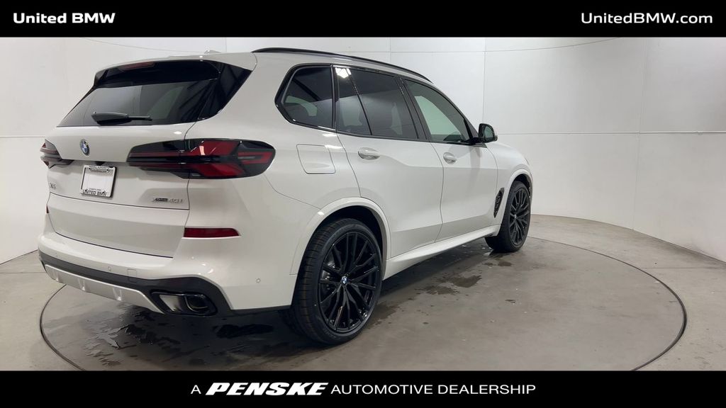 Thumbnail: 2026 BMW X5 - 8