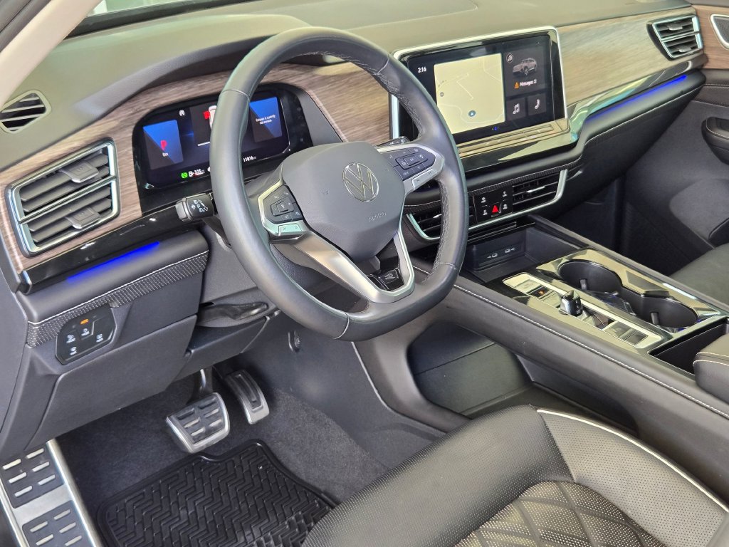 Used 2025 Volkswagen Atlas SUV