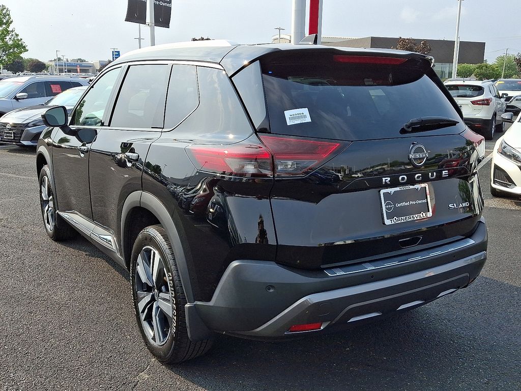 Thumbnail: 2023 Nissan Rogue - 4
