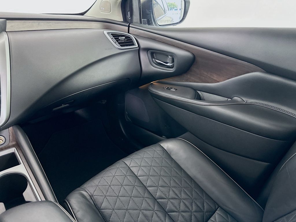 Thumbnail: 2019 Nissan Murano - 24