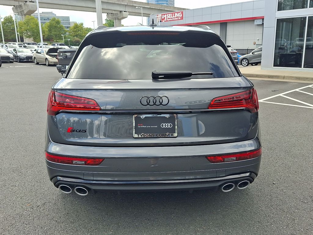 Thumbnail: 2024 Audi SQ5 - 5