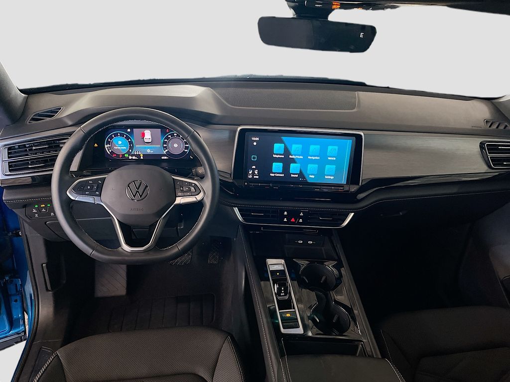 2024 Volkswagen Atlas Cross Sport SE w/Tech - Photo 23