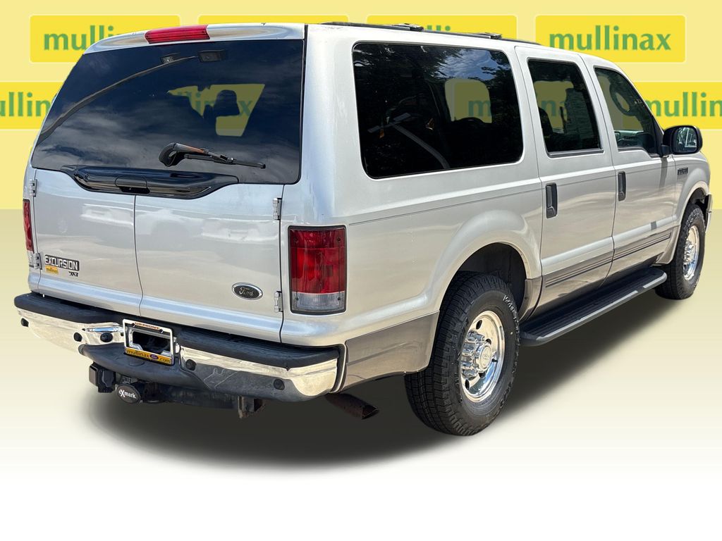 Used 2005 Silver Ford XLS image 4