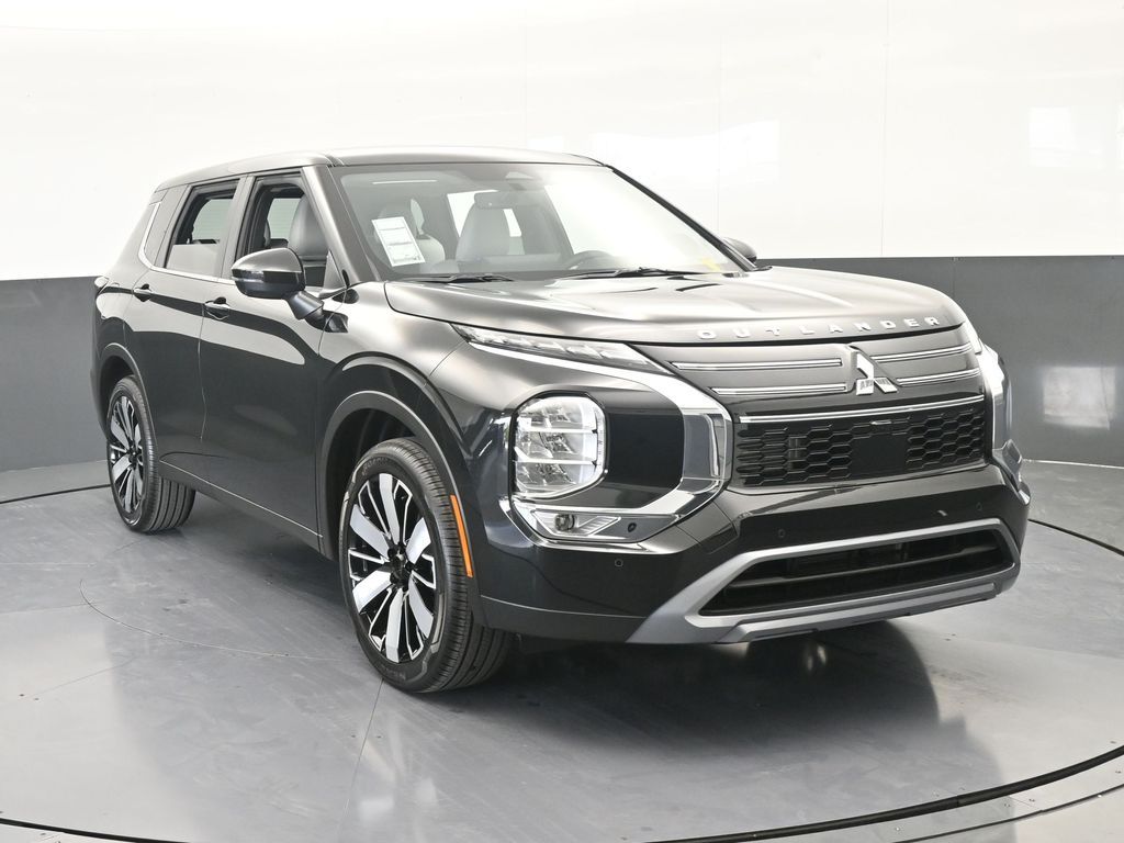 New 2026 Black Diamond Mitsubishi SE image 9