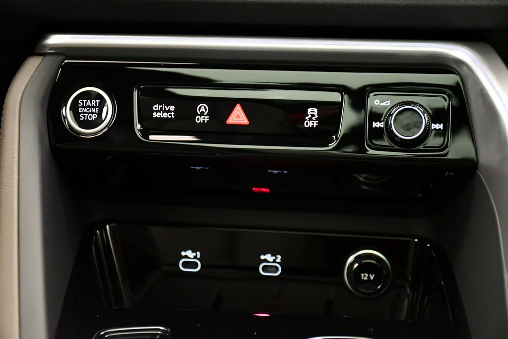 Thumbnail: 2025 Audi Q5 - 28