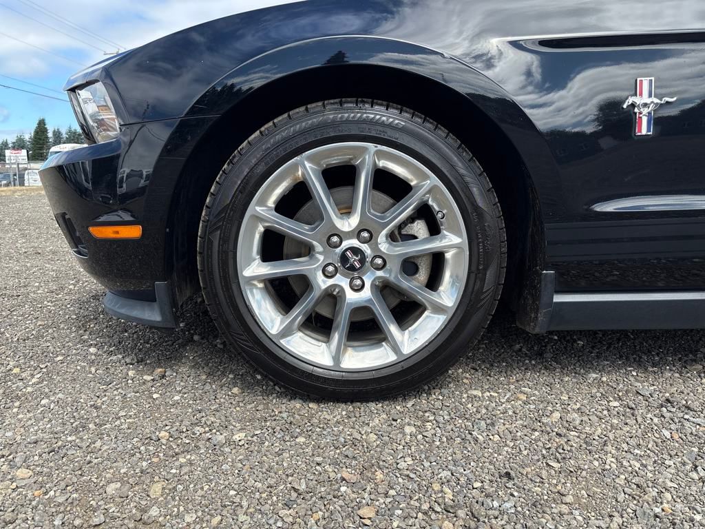 2011 Ebony Ford Mustang V6 Premium RWD Coupe