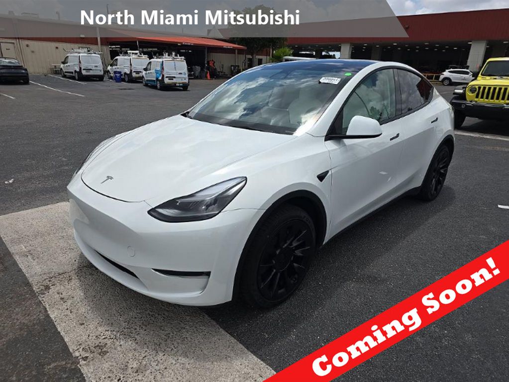 2023 Tesla Model Y's photo