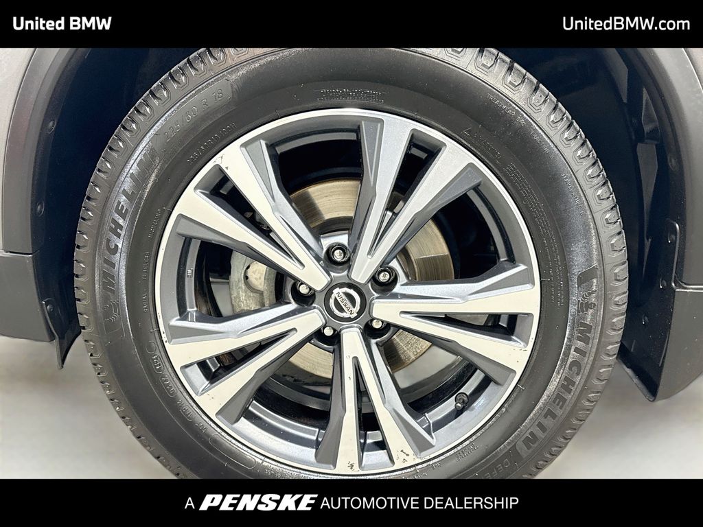 Thumbnail: 2019 Nissan Rogue - 2