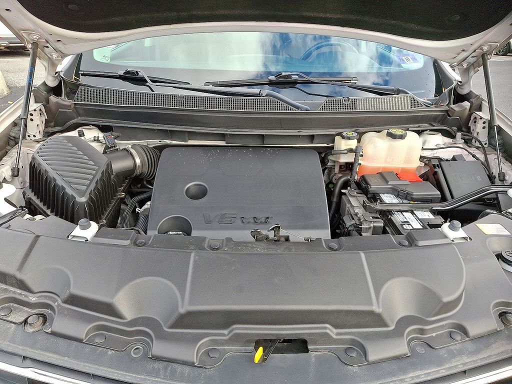 Thumbnail: 2020 Chevrolet Traverse - 32