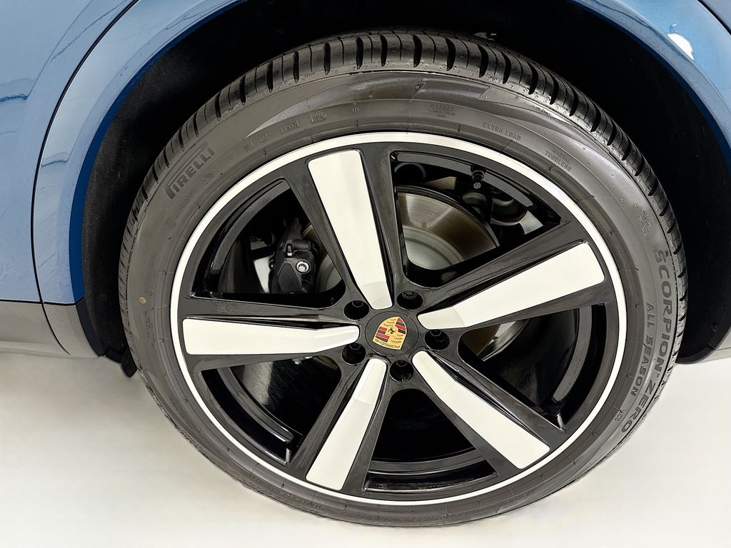Thumbnail: 2026 Porsche  - 31