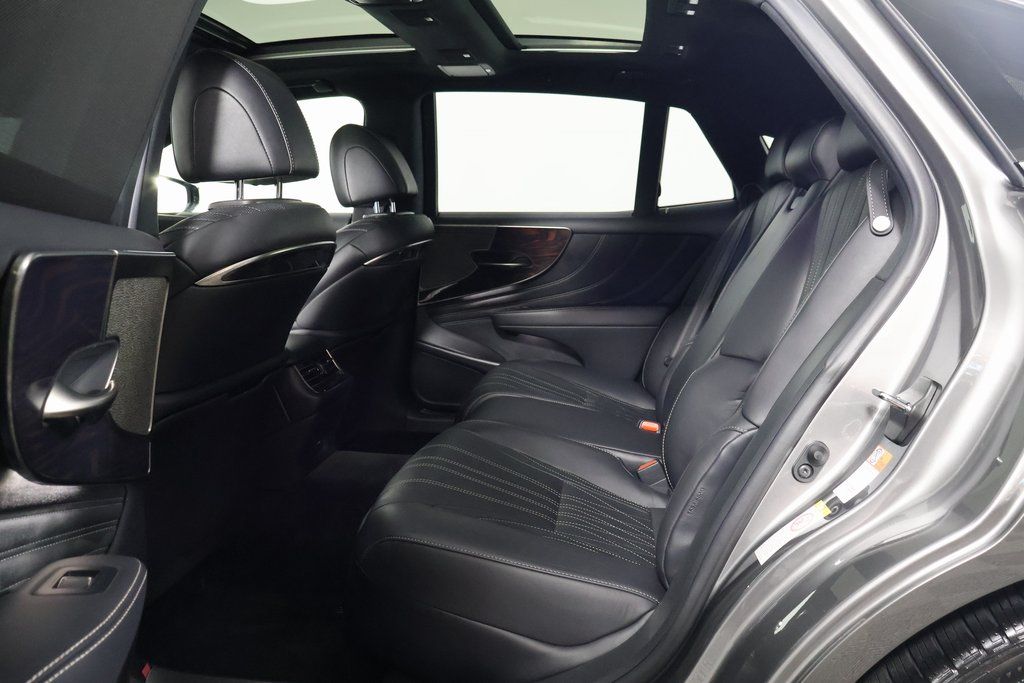 Thumbnail: 2019 Lexus LS - 11