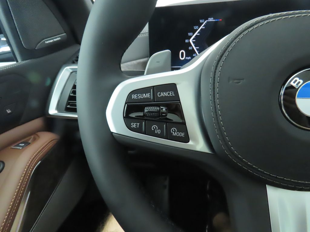 Thumbnail: 2026 BMW X5 - 11