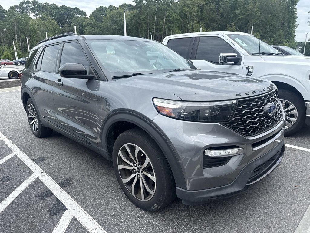 Carbonized Gray Metallic 2022 Ford Explorer SUV / Crossover All-Wheel Drive Automatic