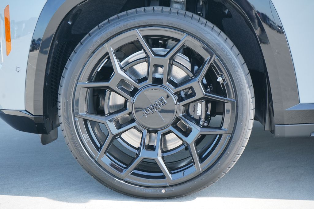 Thumbnail: 2026 BMW XM - 5