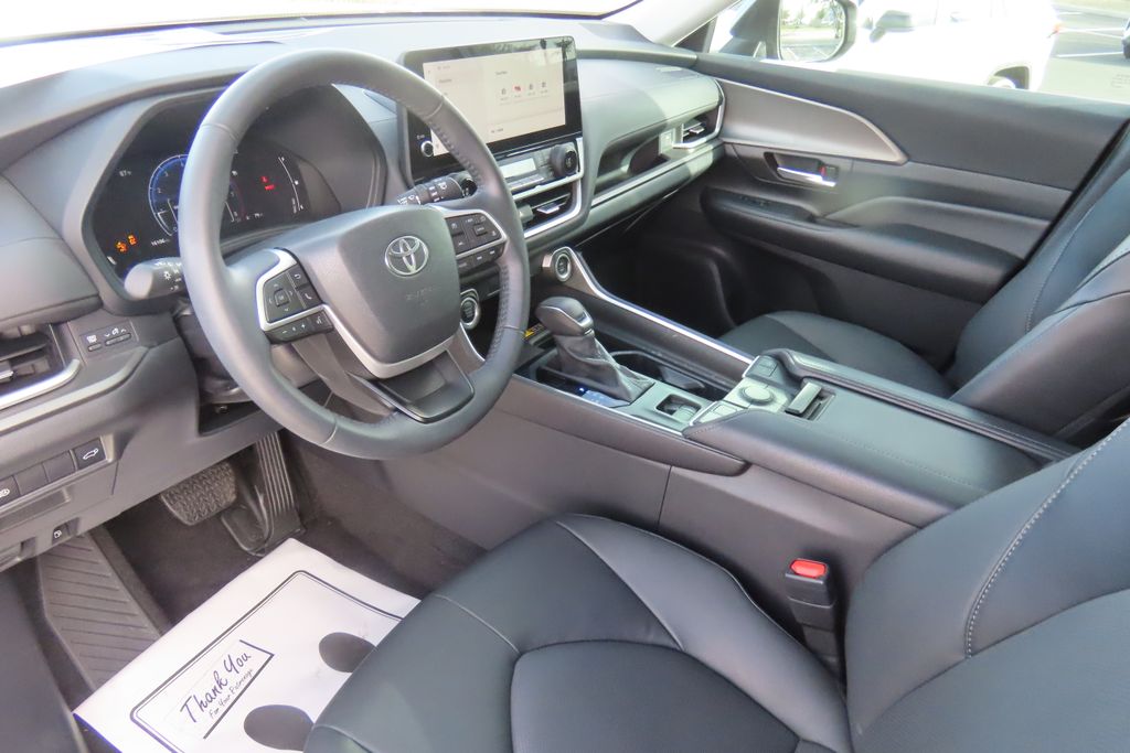 Thumbnail: 2024 Toyota Grand Highlander - 9